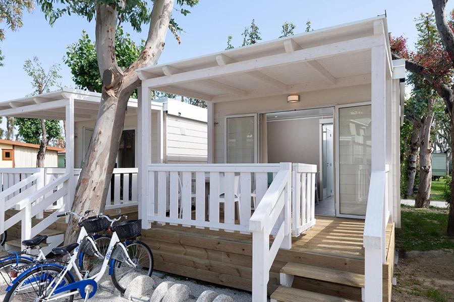 Camping & Village Eucaliptus Alba Adriatica Exterior photo