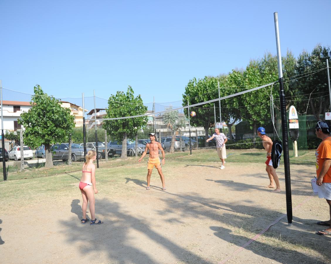 Camping & Village Eucaliptus Alba Adriatica Exterior photo