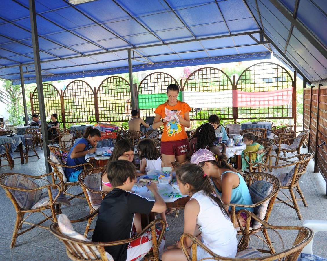Camping & Village Eucaliptus Alba Adriatica Exterior photo
